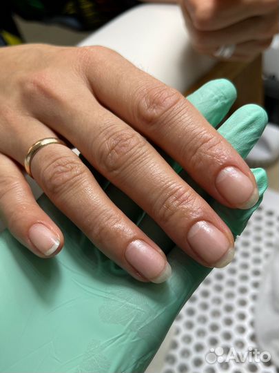 Модель на маникюр