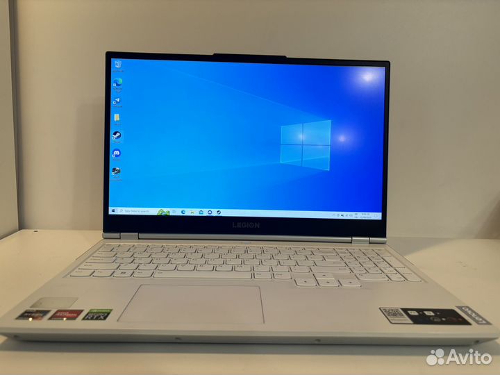 Lenovo Legion 5-15ACH6H (Type 82JU) + logitech 102