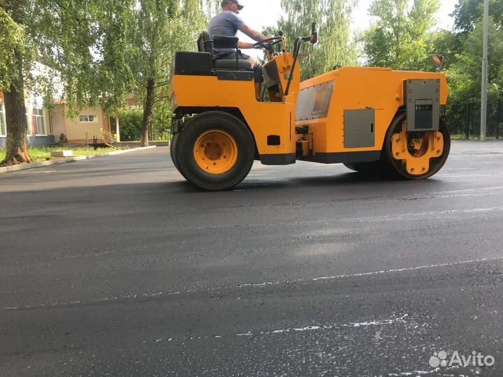 Асфальтирование дорог. Укладка асфальта. Асфальт