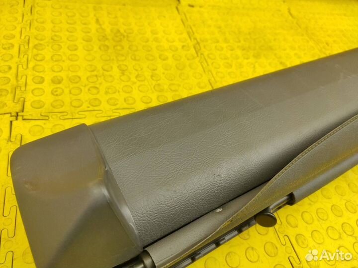 Шторка багажника Mercedes-Benz S210