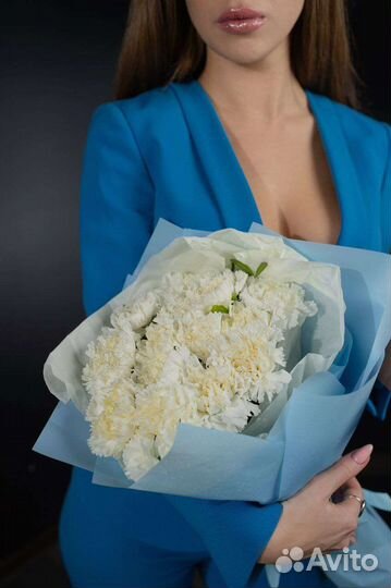 Монобукет с белыми диантусами