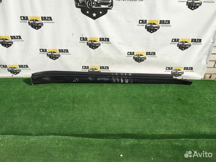 Накладка порога внешняя правая R Porsche Panamera