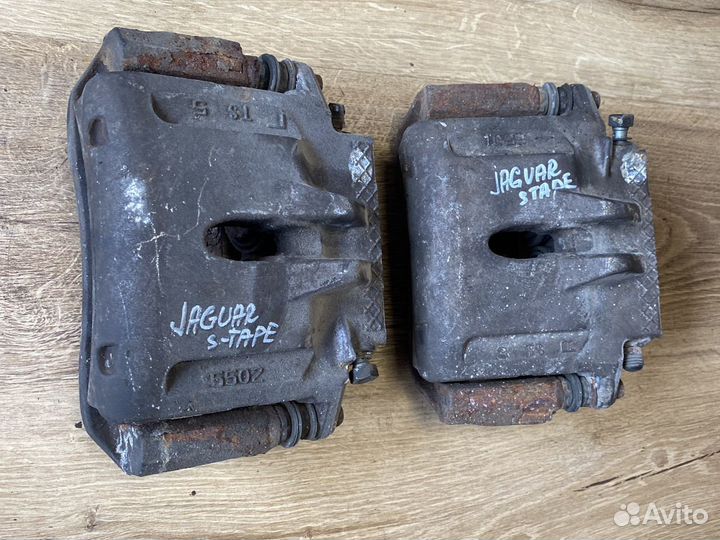 Jaguar s type передние суппорта L-R