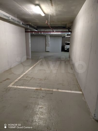 Машиноместо, 13 м²