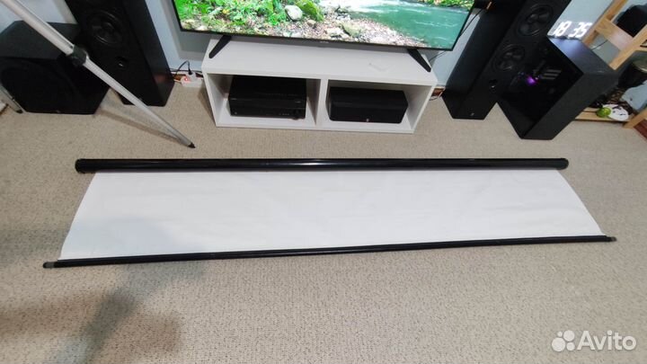 Экран для проектора рулонный 2.6*1.9 метра