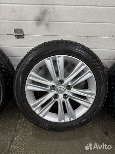 Комплект зимних колес r17 Lexus