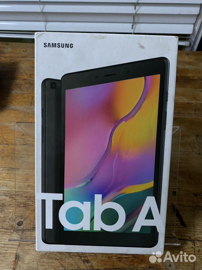 Планшет Samsung galaxy Tab A 8.0 LTE