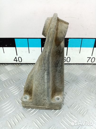 Б/У Кронштейн двигателя правый m646