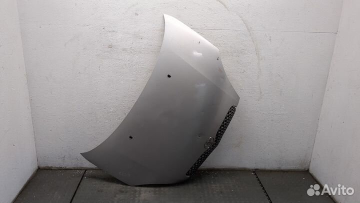 Капот Toyota Yaris, 2004