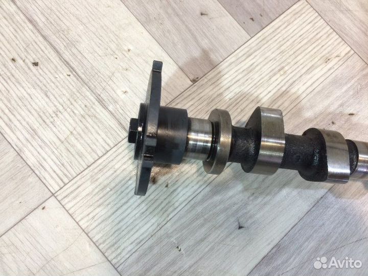 Распредвал выпускной Nissan Pathfinder R51