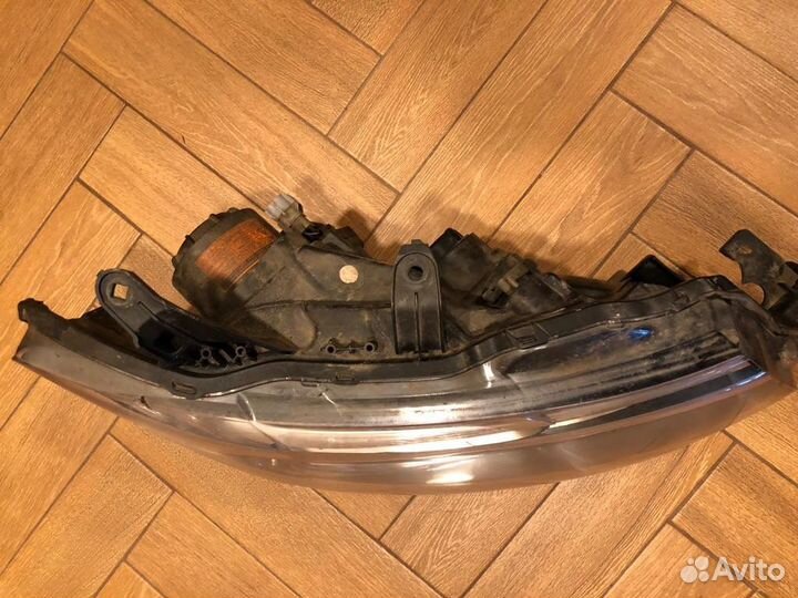 Фара правая mitsubishi outlander 3