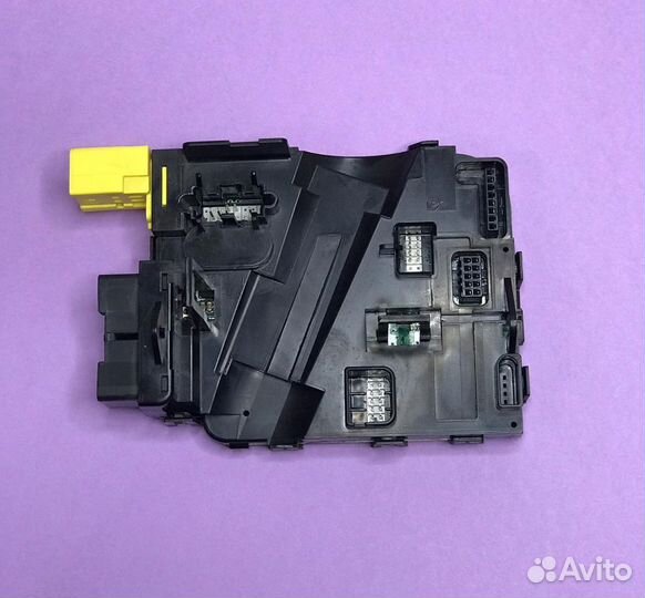 Подрулевой блок Volkswagen Tiguan блок управления