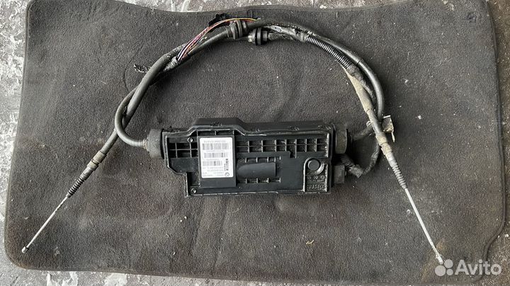 Блок ручника на BMW X5 F15 F85 X6 F16 F86