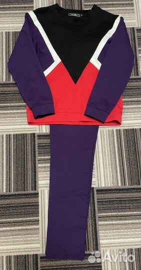 Спортивный костюм женский