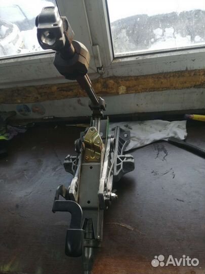 Рулевая колонка на Ford / Mazda