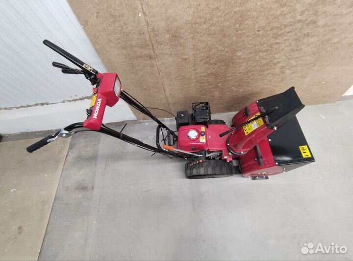 Снегоуборщик бензиновый honda hss655k1