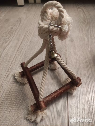 Игрушка для птицы