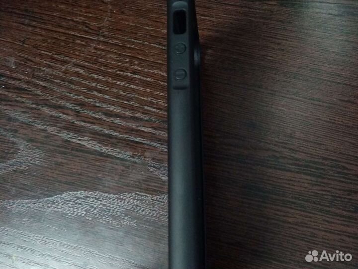 Чехол на iPhone 5 sе, б/у