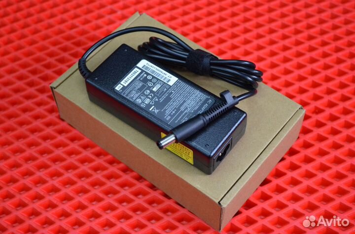 Блок питания HP 19V/4.74A/90W (7.4x5.0)