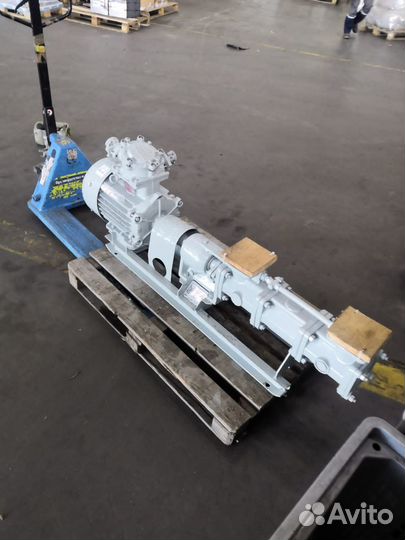 Трехвинтовые насосы 3В, А1 3В для откачки воздуха