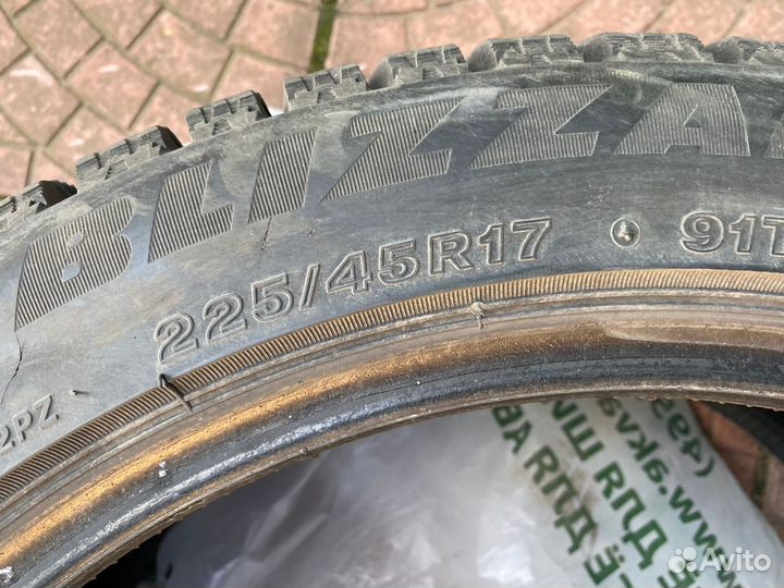 Bridgestone Blizzak LM-18 225/45 R17 91T