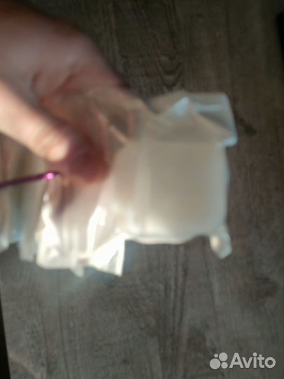 Чехлы для Airpods 1/2 новые (цена за все)