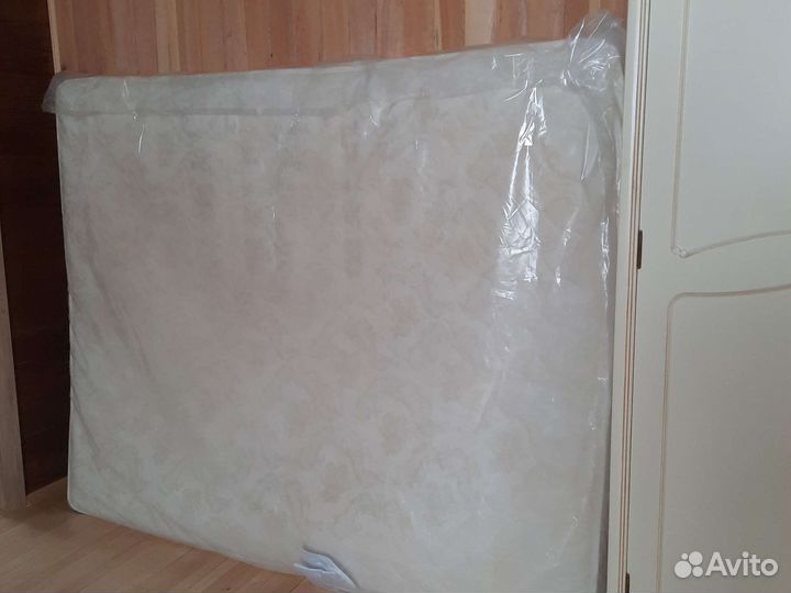 Матрас 160х200 бу