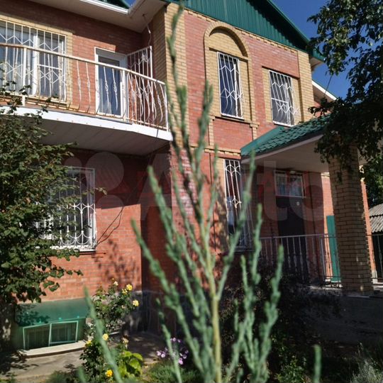 Дом 350 м² на участке 7,3 сот.