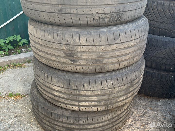 Dunlop SP Sport Maxx 235/60 R18