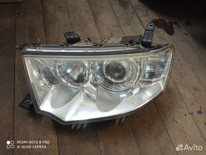 Фары mitsubishi pajero sport