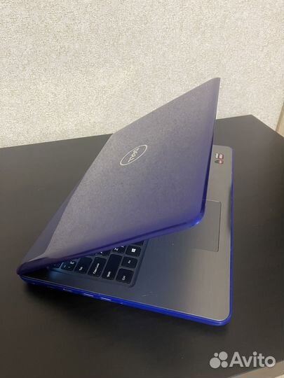 Dell Inspiron AMD A10-9600P 4 ядра 8gb
