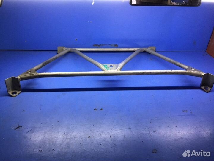 Подрамник передний Распорка 4 точки