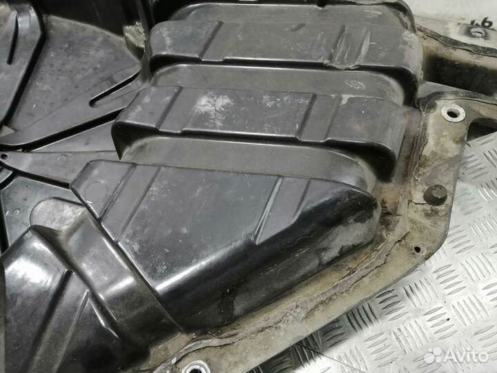 Ниша запасного колеса Renault Megane 3 хэтчбек