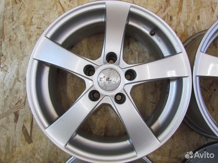 Диски KIA R16 Литые 5x114.3 J7 MW