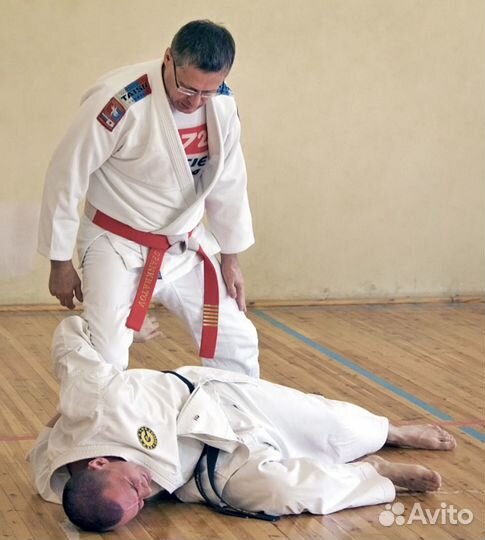 Кимоно академии taisei