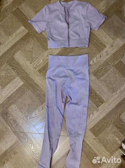 Спортивный костюм женский