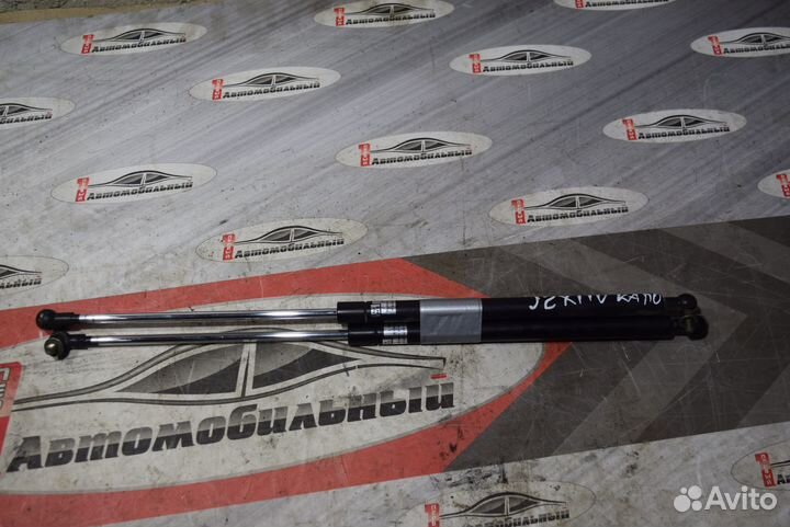 Амортизатор капота c Toyota Mark II JZX110 1JZ-FSE