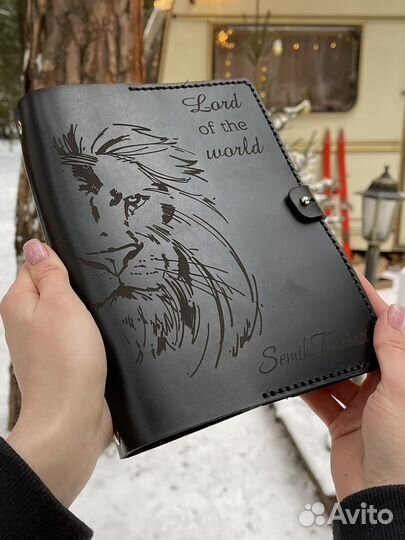 Ежедневник из натуральной кожи с гравировкой