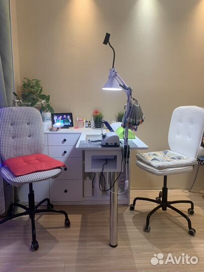 Маникюр,педикюр