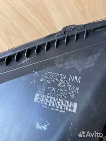 Фара правая Opel Zafira B. Новая