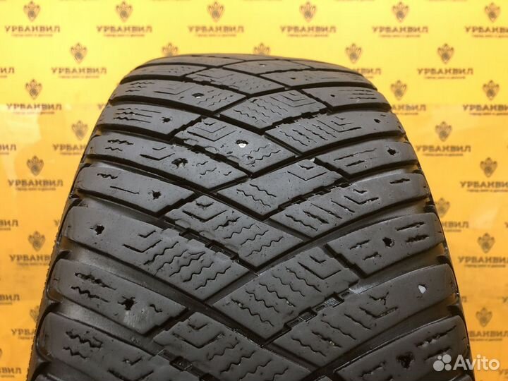 Goodyear Ultragrip Ice Arctic 205/55 R16 94T