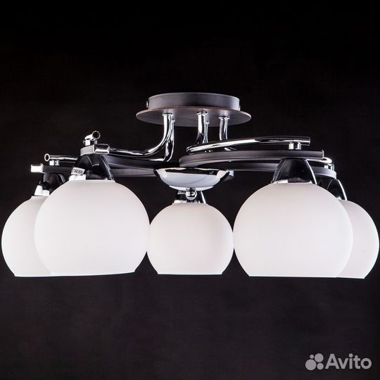 Люстра Eurosvet Larion 