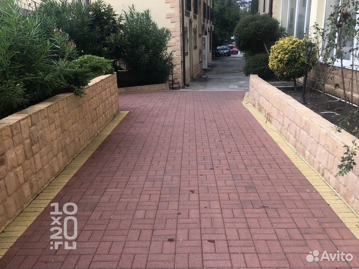 Тротуарная плитка, бордюры, газонная решетка