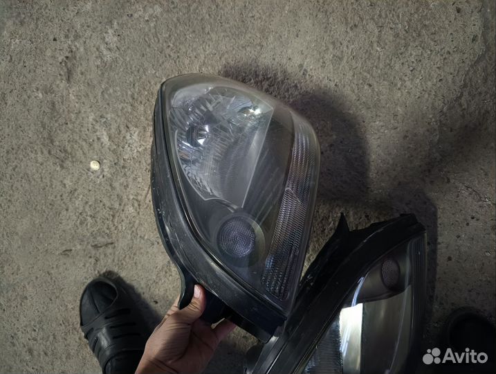 Передние фары Hyundai Tucson 2001-2008