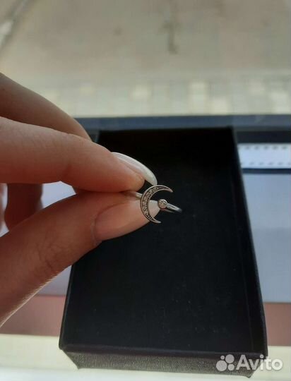 Серебряное кольцо