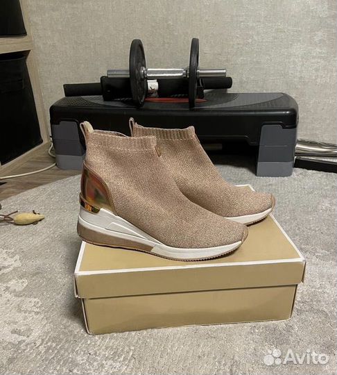 Michael kors кроссовки 38