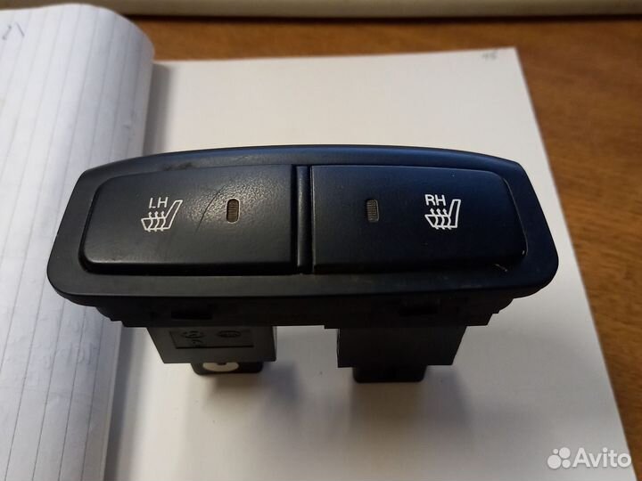 Кнопка обогрева сидений Hyundai Tucson 2004-2010