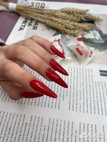 Маникюр/педикюр