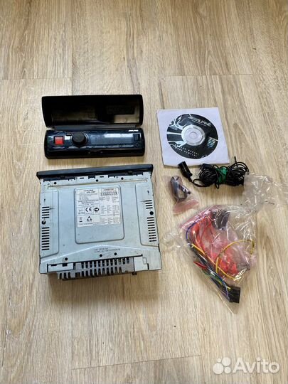 Магнитола Alpine ute-72bt (Bluetooth)