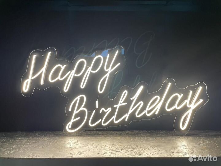 Неоновая вывеска в аренду